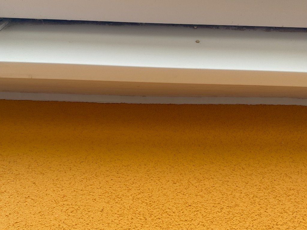 External render wall sealant application